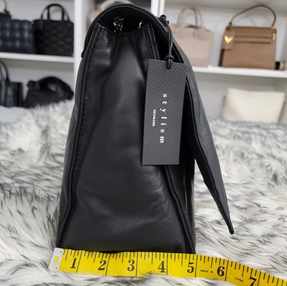 NWT Stylism Denmark Diagonal Quilted Pillow Hourglass Crush Chain Shoulder Bag - Picture 4 of 7